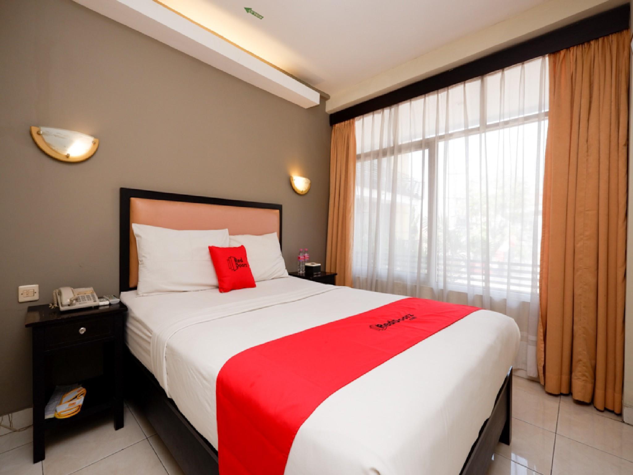 סמאראנג Reddoorz Plus @ Singosari Raya מראה חיצוני תמונה